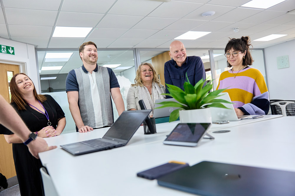 CYAN Easy Switch Promise™ CYAN SOLUTIONS MANAGED IT SUPPORT